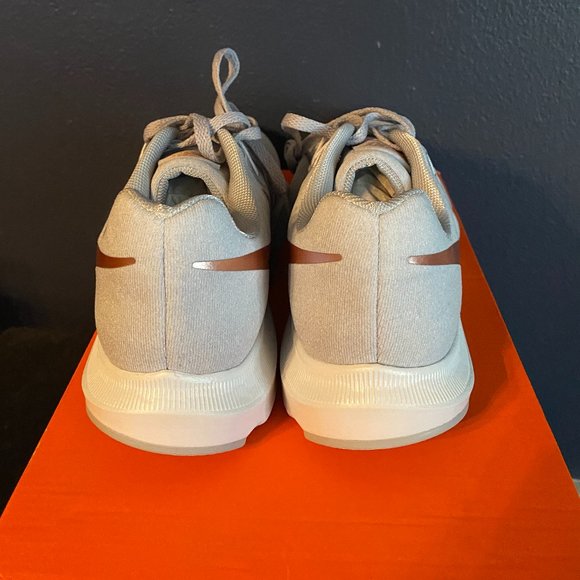 Nike Run Swift Women's Athletic Sneakers size 8.5 - Picture 5 of 7